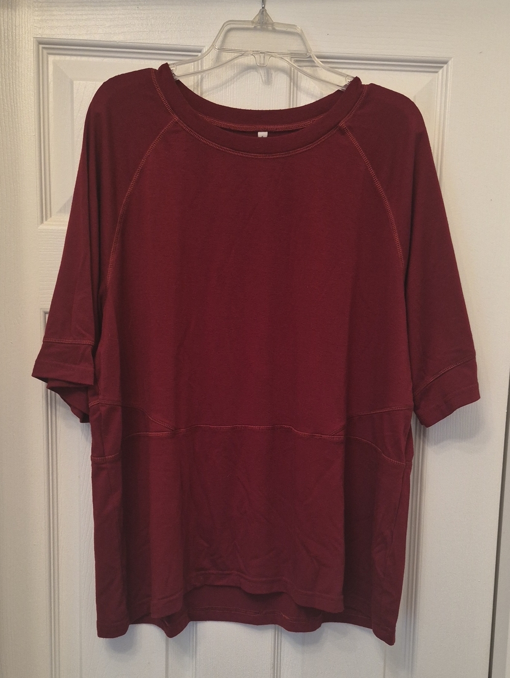 Women's Relaxed Short-Sleeve Top - Burgundy